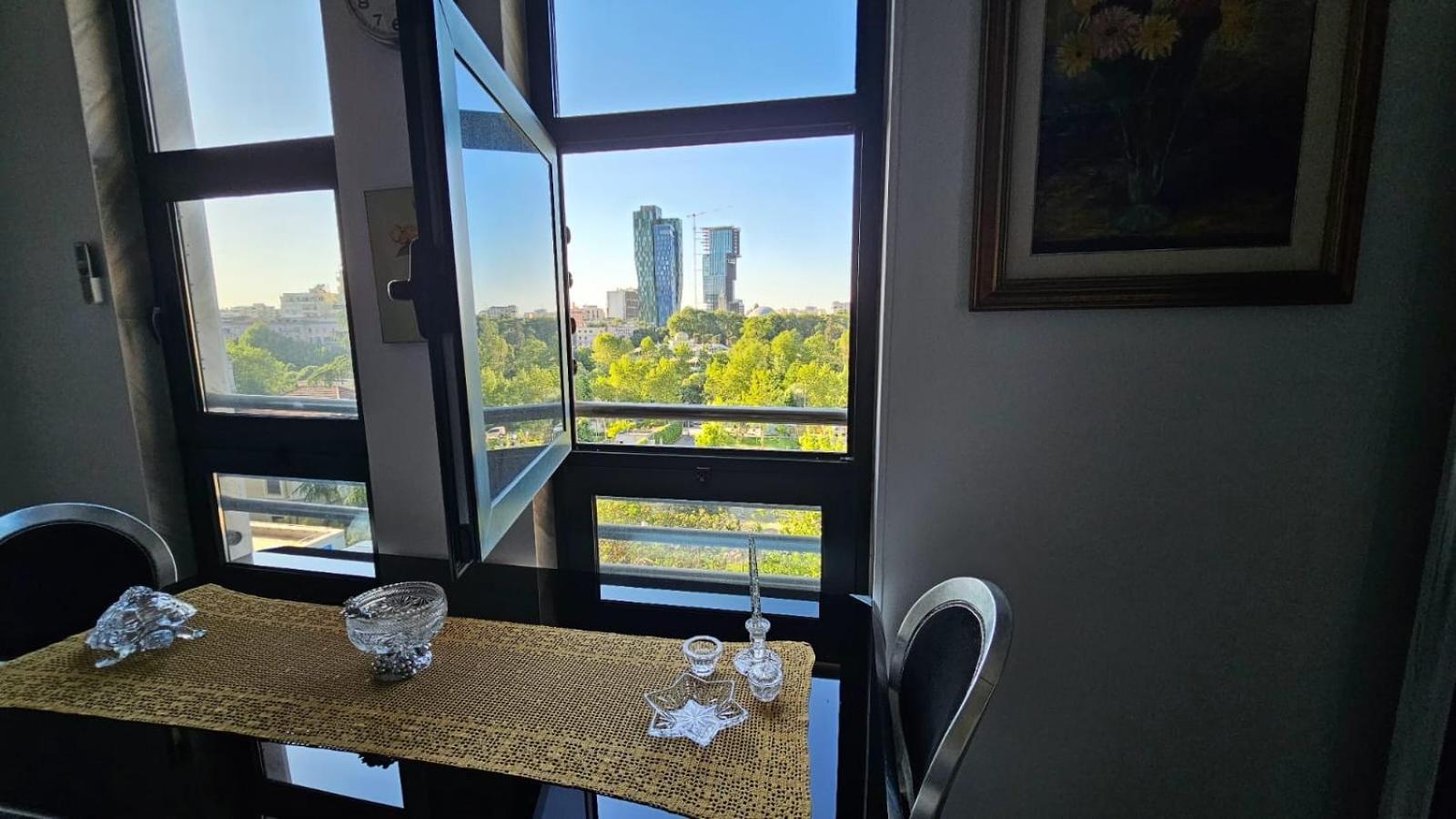 Amo Tower Center Apartment