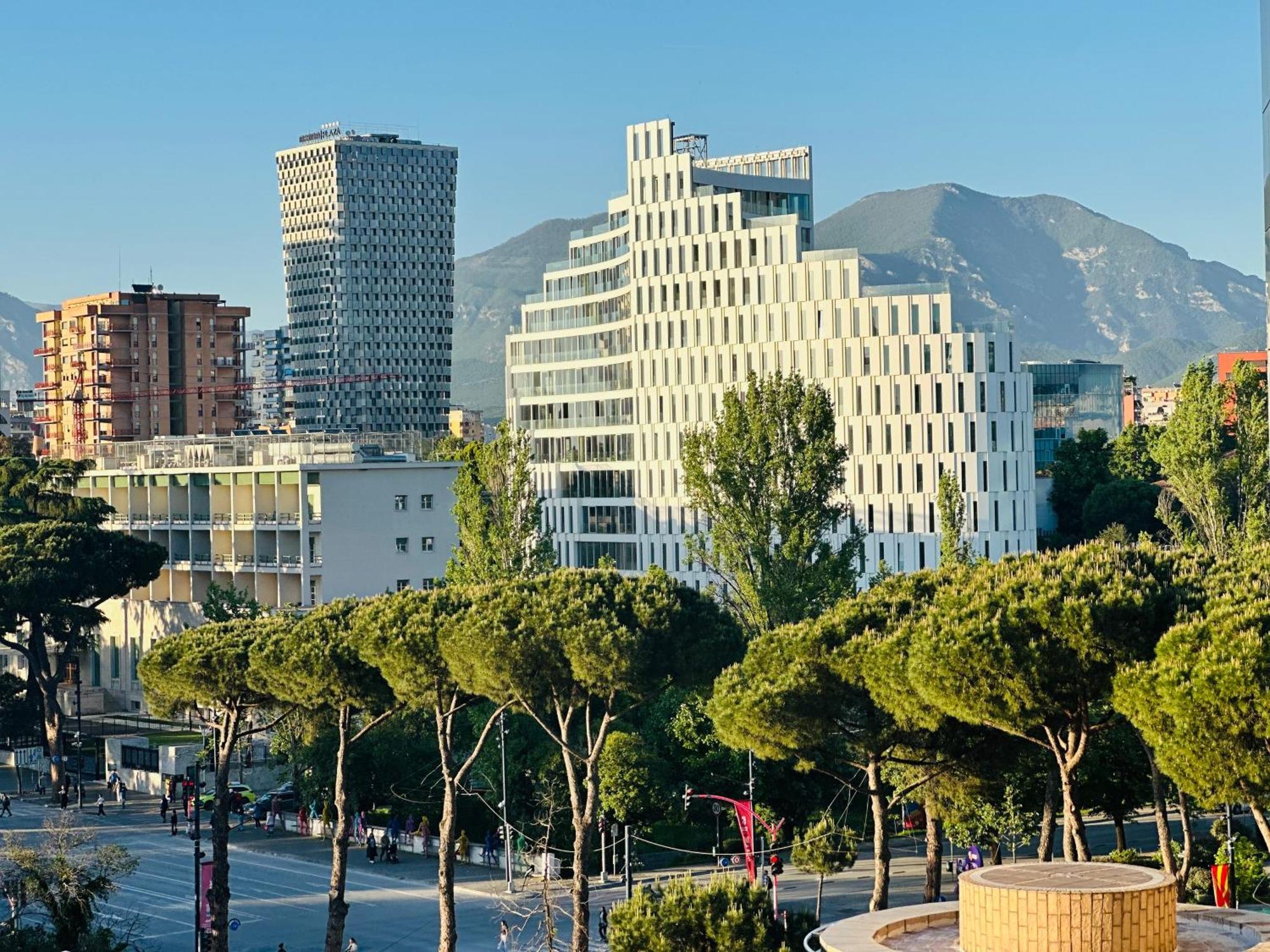 Amo Tower Center Apartment Tirana
