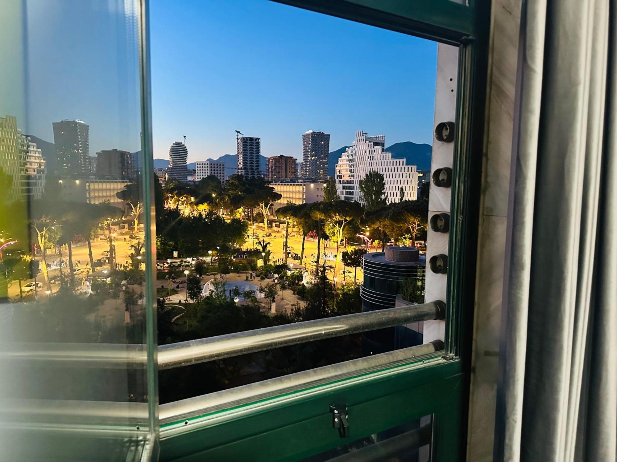 Apartment Amo Tower Center